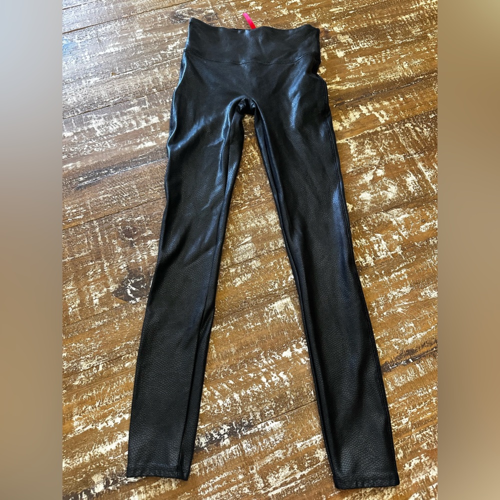 Spanx Pebble Leggings